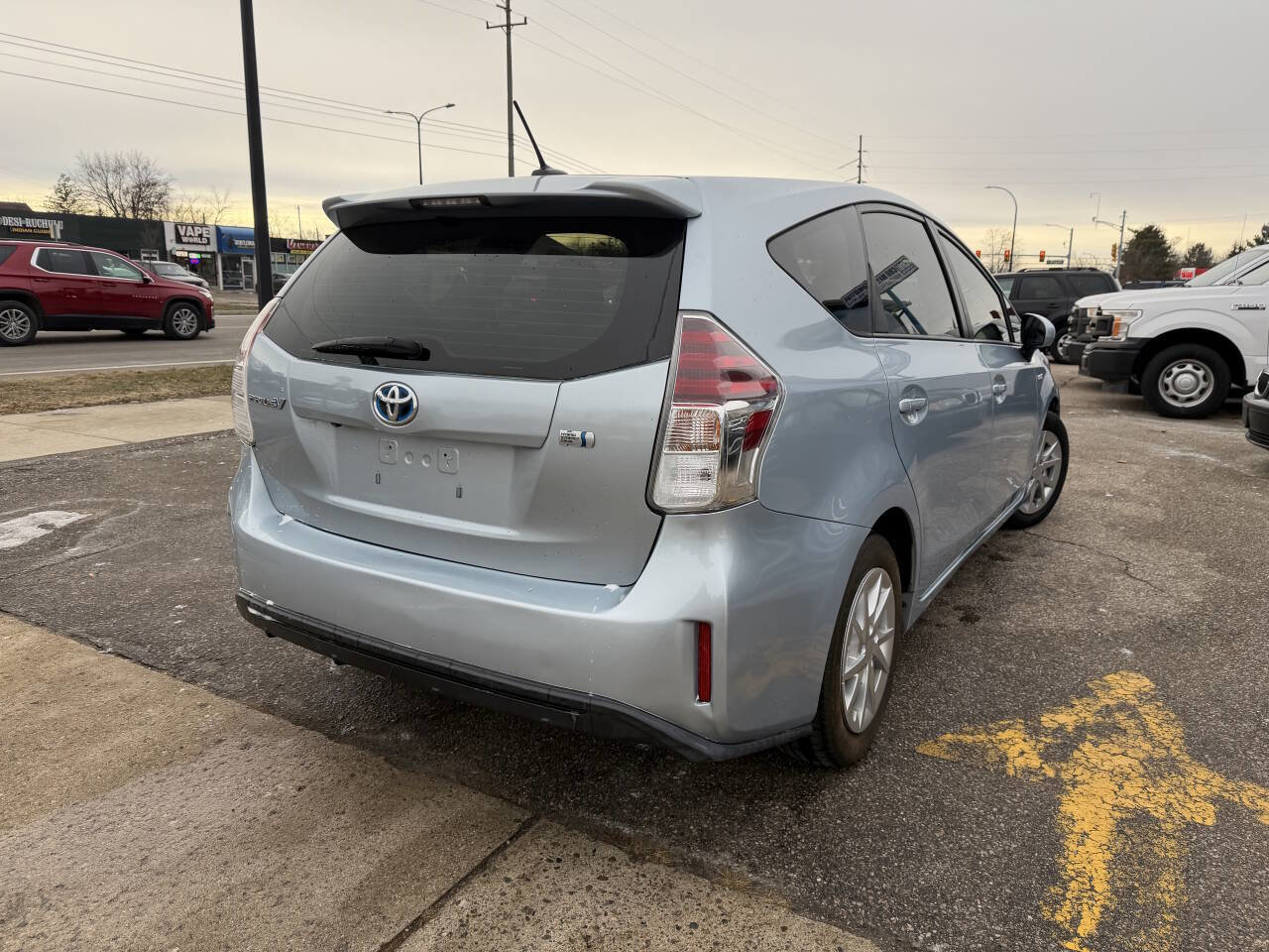 Used 2015 Toyota Prius V Two image 7