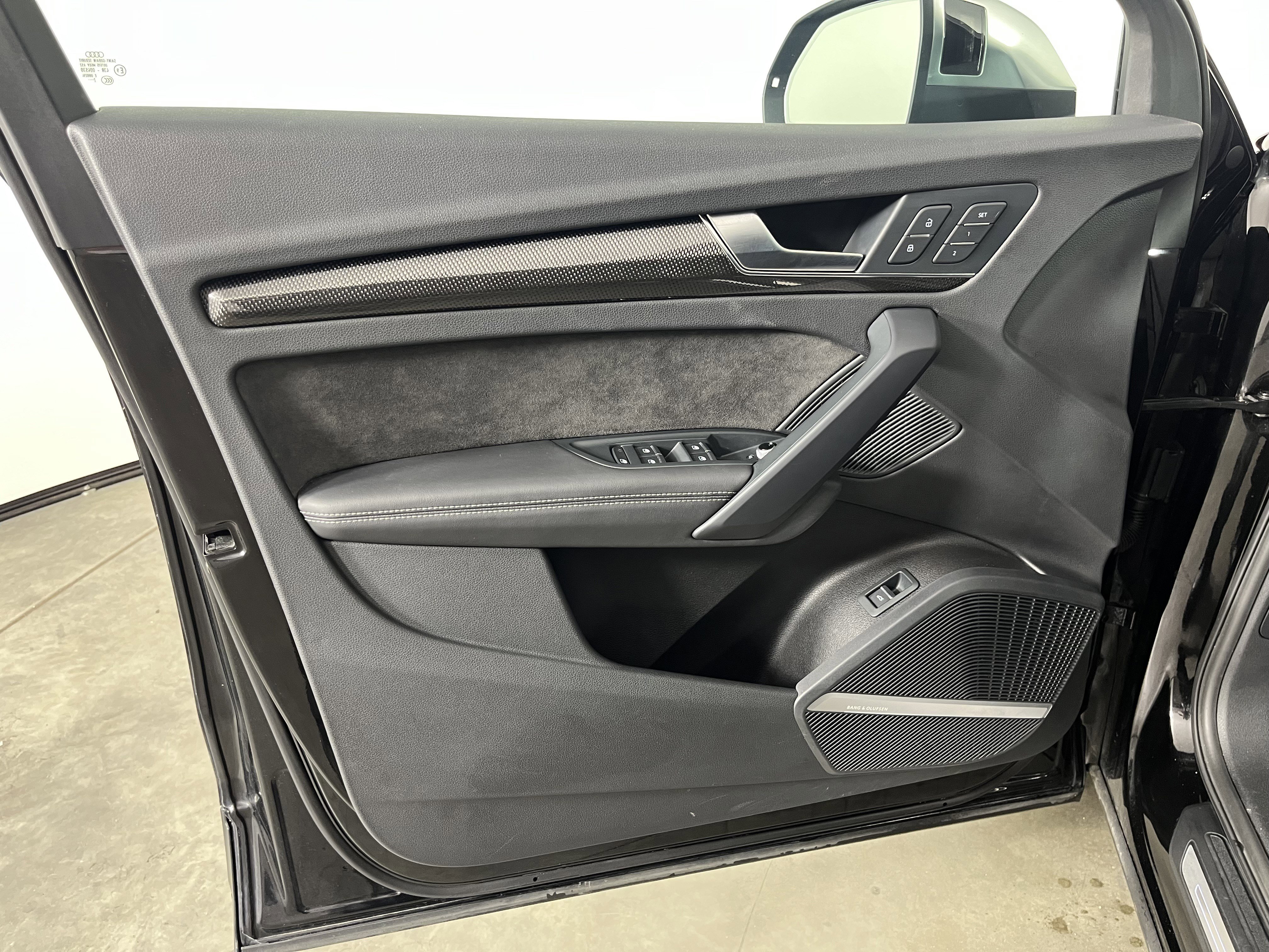 Used 2018 Audi SQ5 Premium Plus w/ Navigation Package image 19