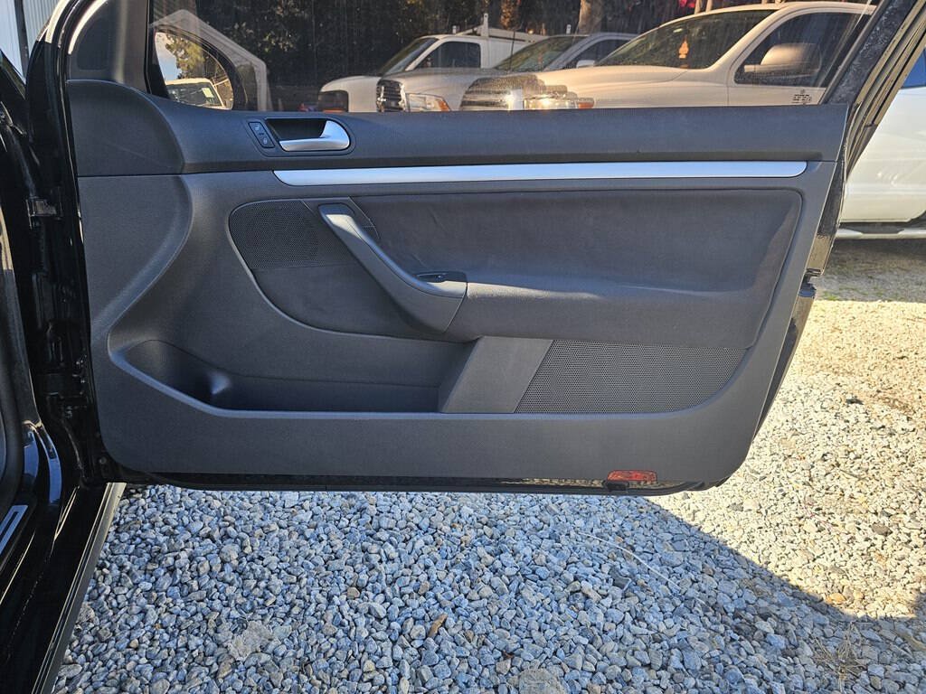 Used 2008 Volkswagen GTI 2-Door FWD image 14