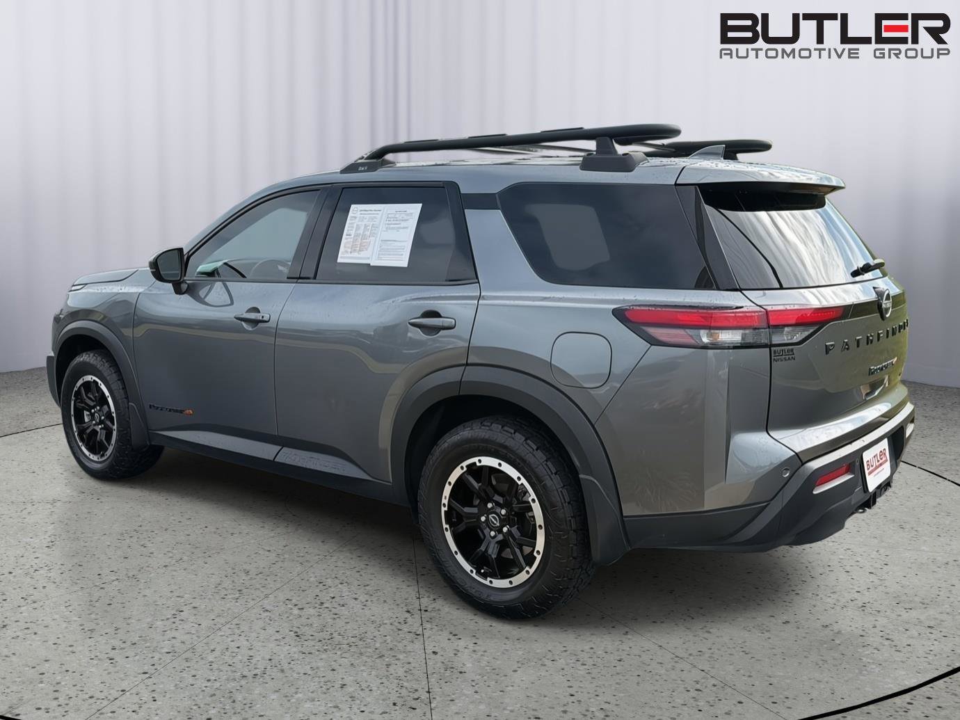 Used 2025 Nissan Pathfinder Rock Creek AWD/4WD image 4