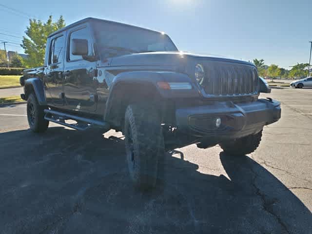 Used 2024 Jeep Gladiator Sport AWD/4WD image 3