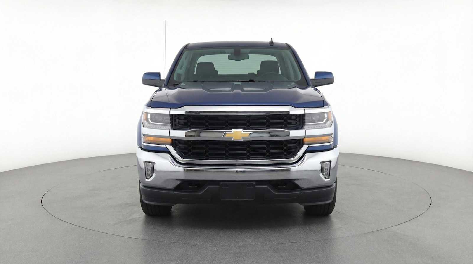 Used 2017 Chevrolet Silverado 1500 LT w/ All Star Edition image 2