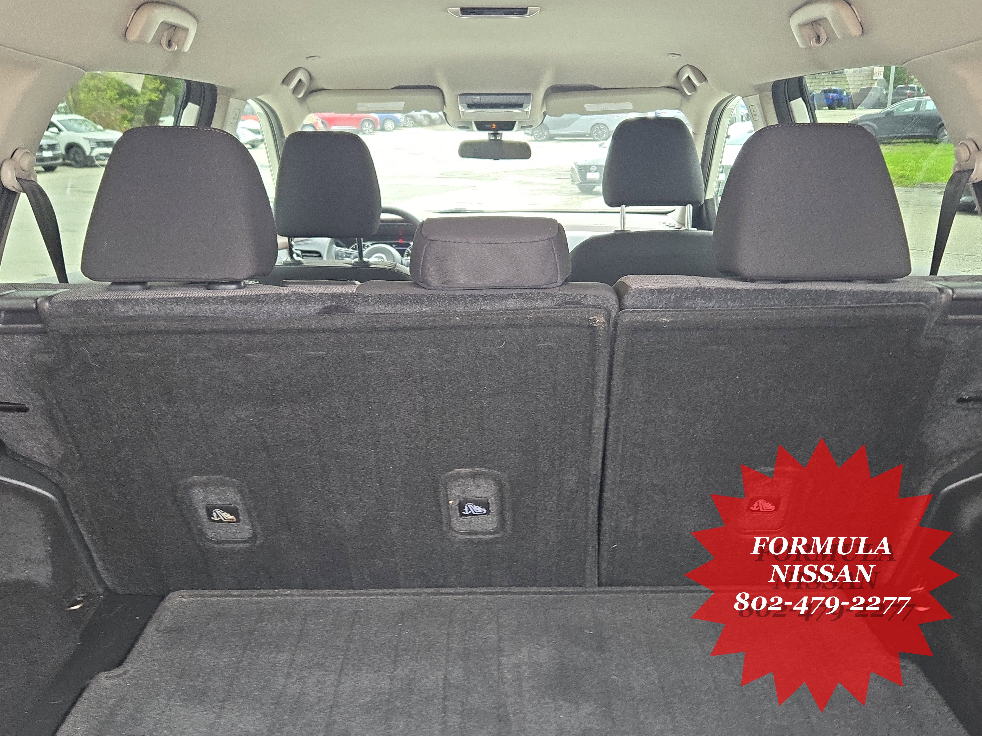 Used 2023 Nissan Rogue SV image 28