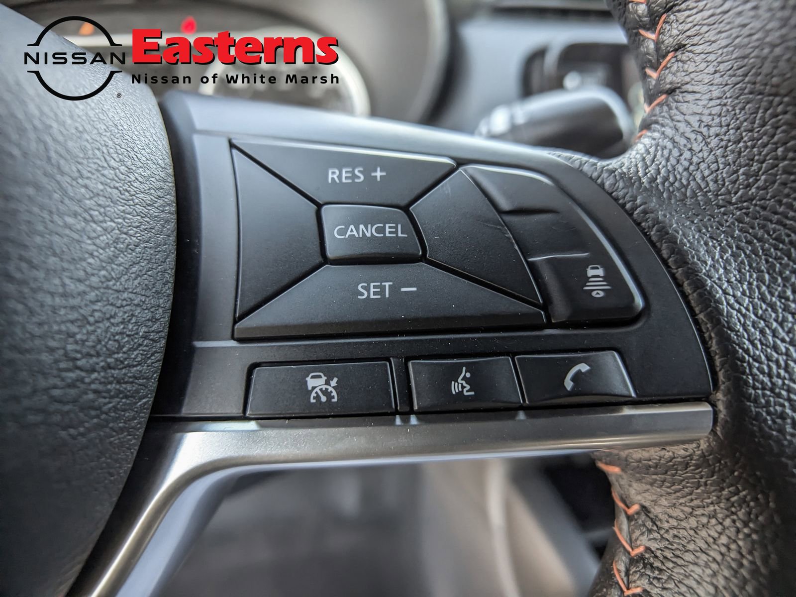 New 2025 Nissan Versa SR w/ Trunk Package image 18