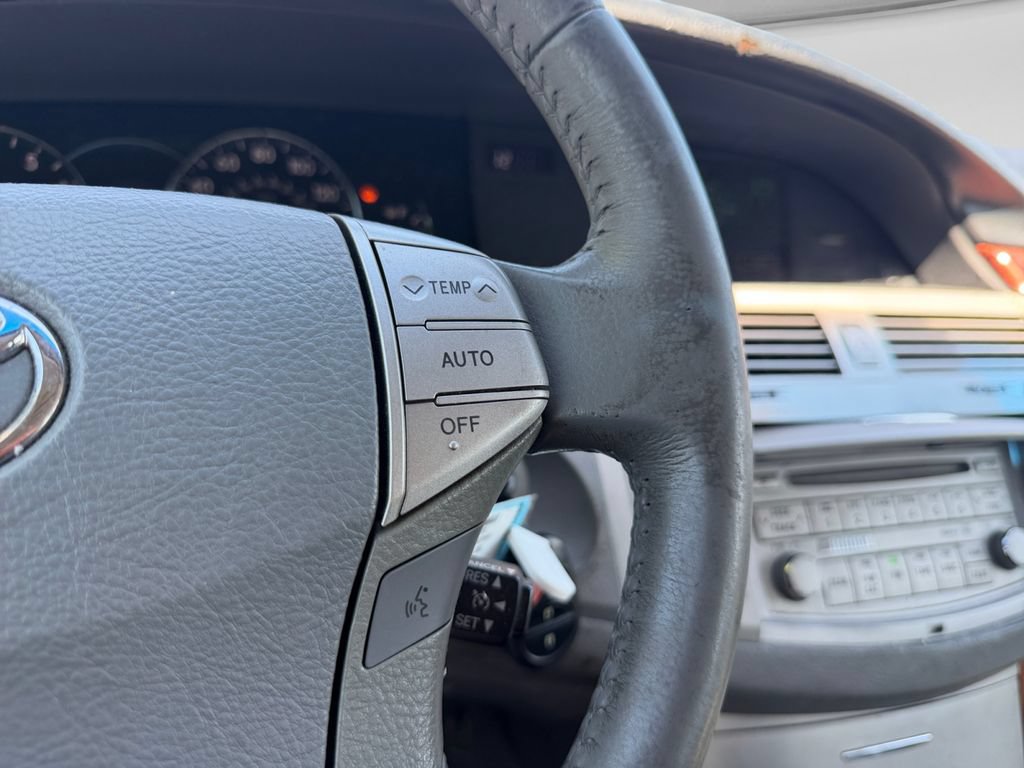 Used 2007 Toyota Avalon XLS FWD image 27