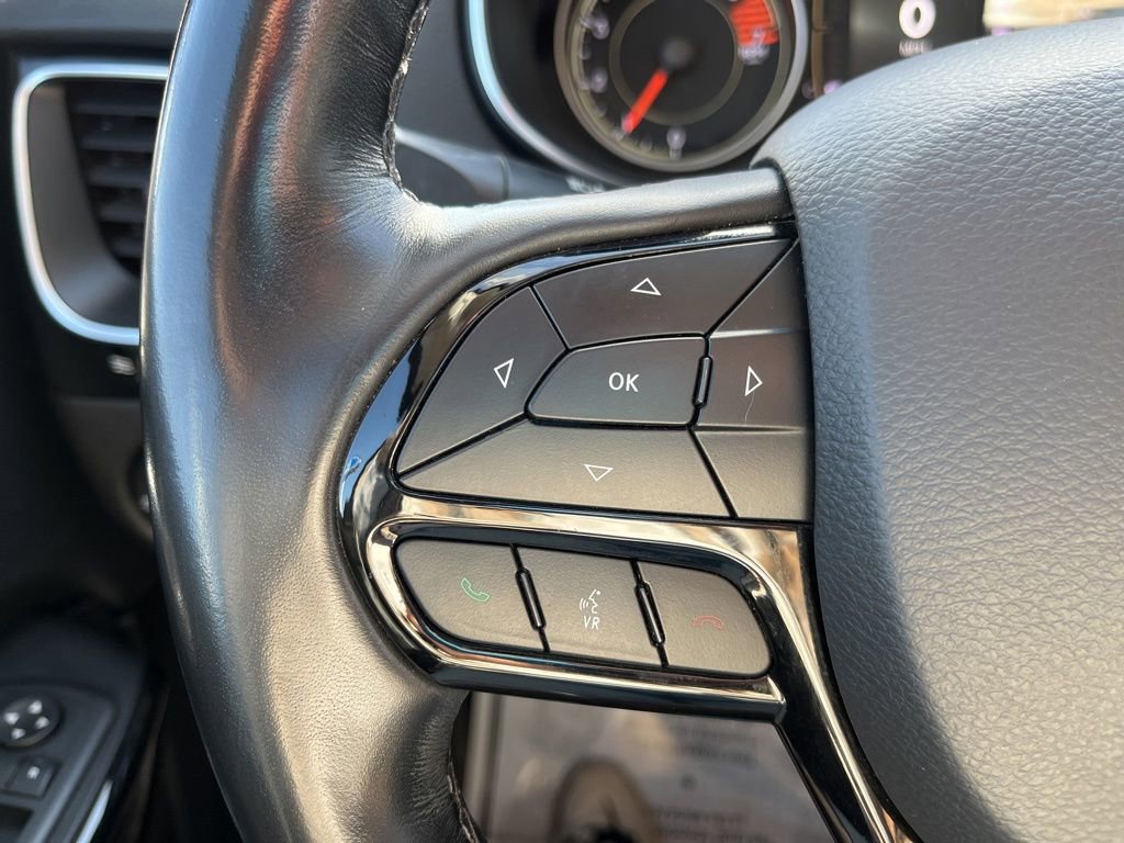 Used 2021 Jeep Cherokee Latitude Plus image 16