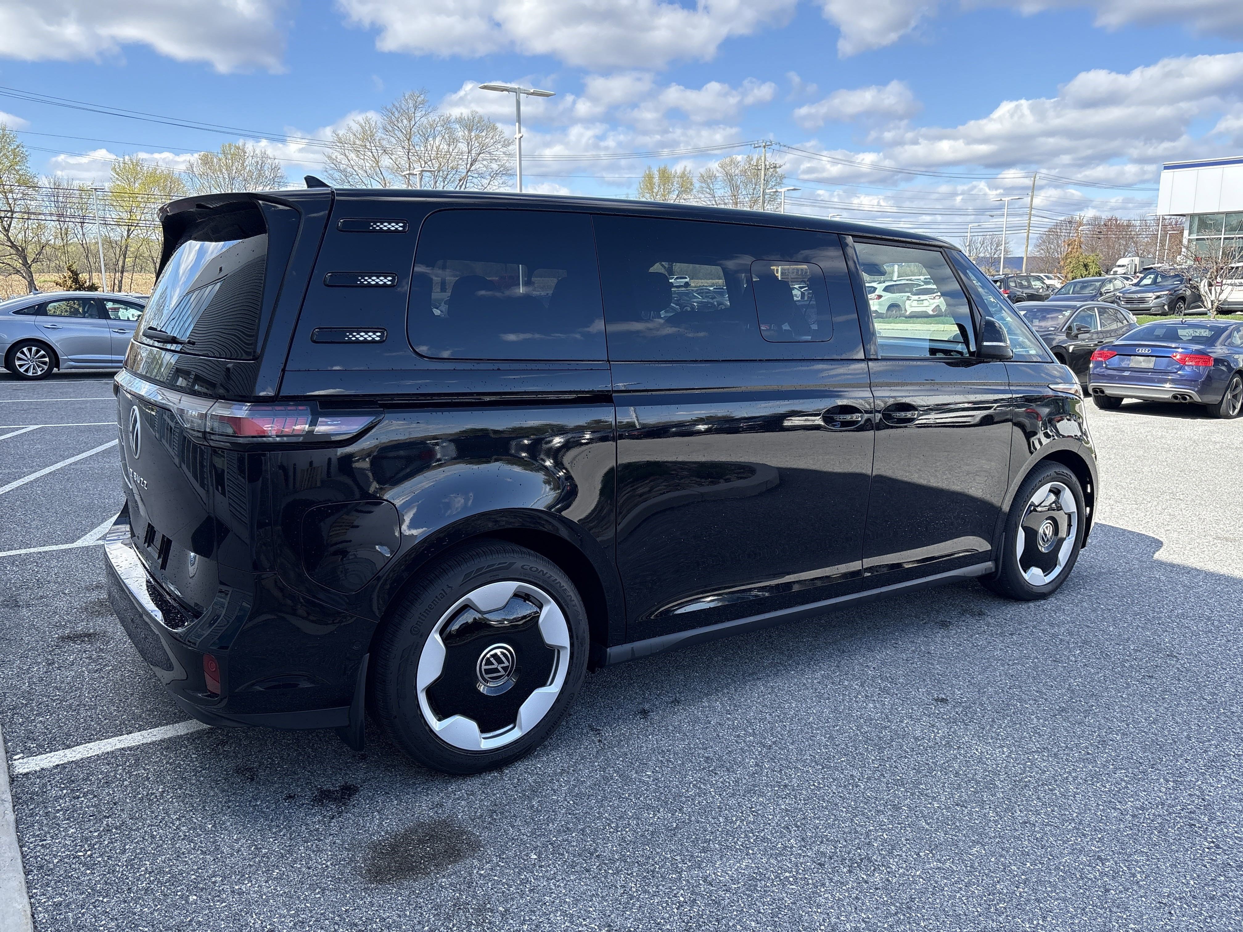 New 2025 Volkswagen ID. Buzz Pro S image 6