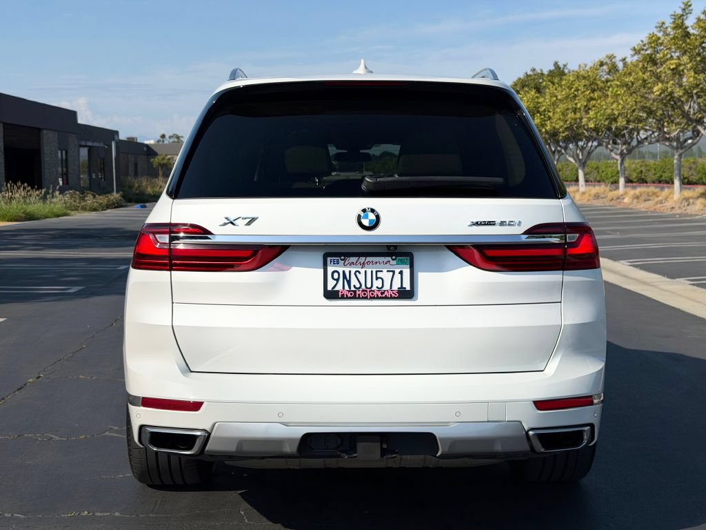 Used 2019 BMW X7 xDrive50i w/ Premium Package AWD/4WD image 5