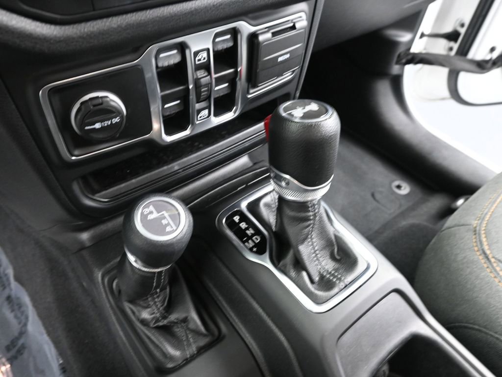 Used 2024 Jeep Wrangler Sport S image 20