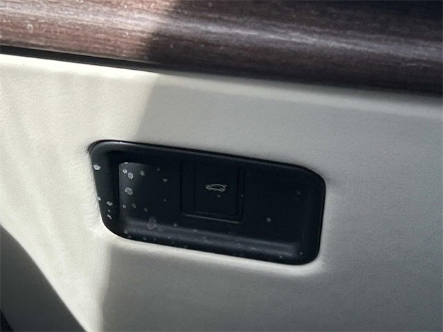 Used 2024 Land Rover Range Rover SE image 28