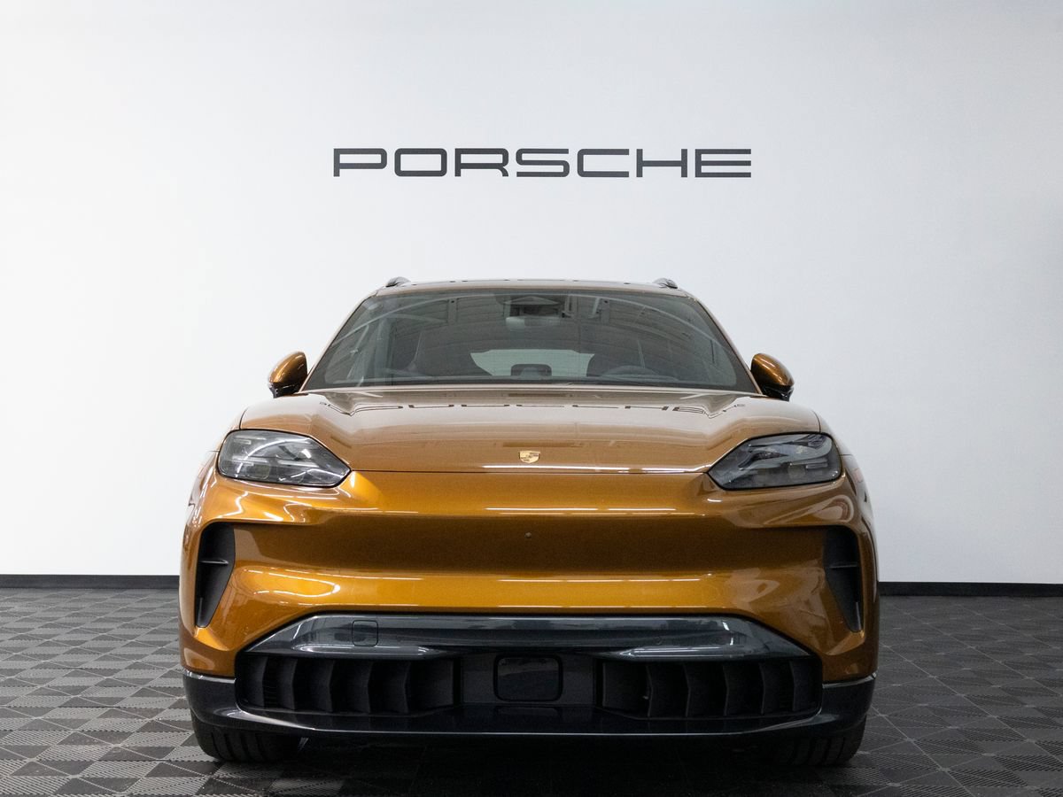 New 2026 Porsche Cayenne Electric AWD/4WD image 10