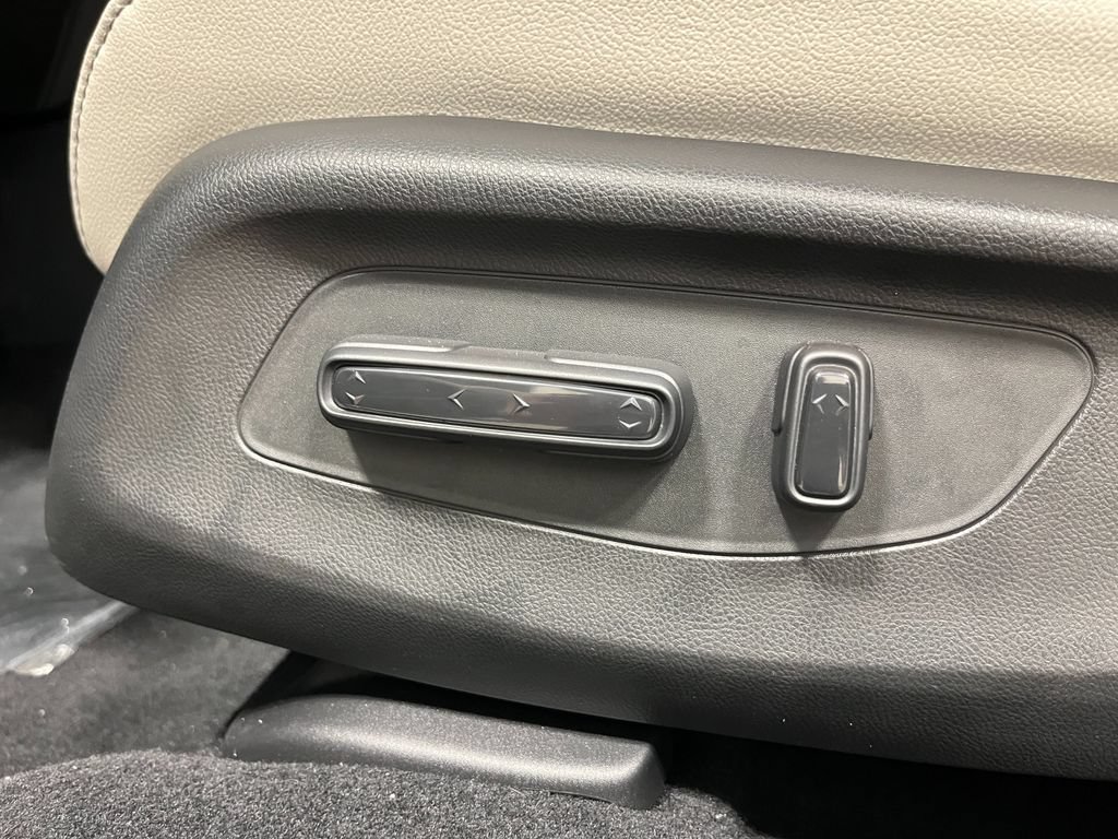 New 2027 Honda HR-V EX-L image 17