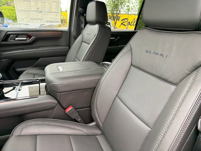 New 2026 GMC Yukon XL Denali w/ Sun & Power Step Package AWD/4WD image 17