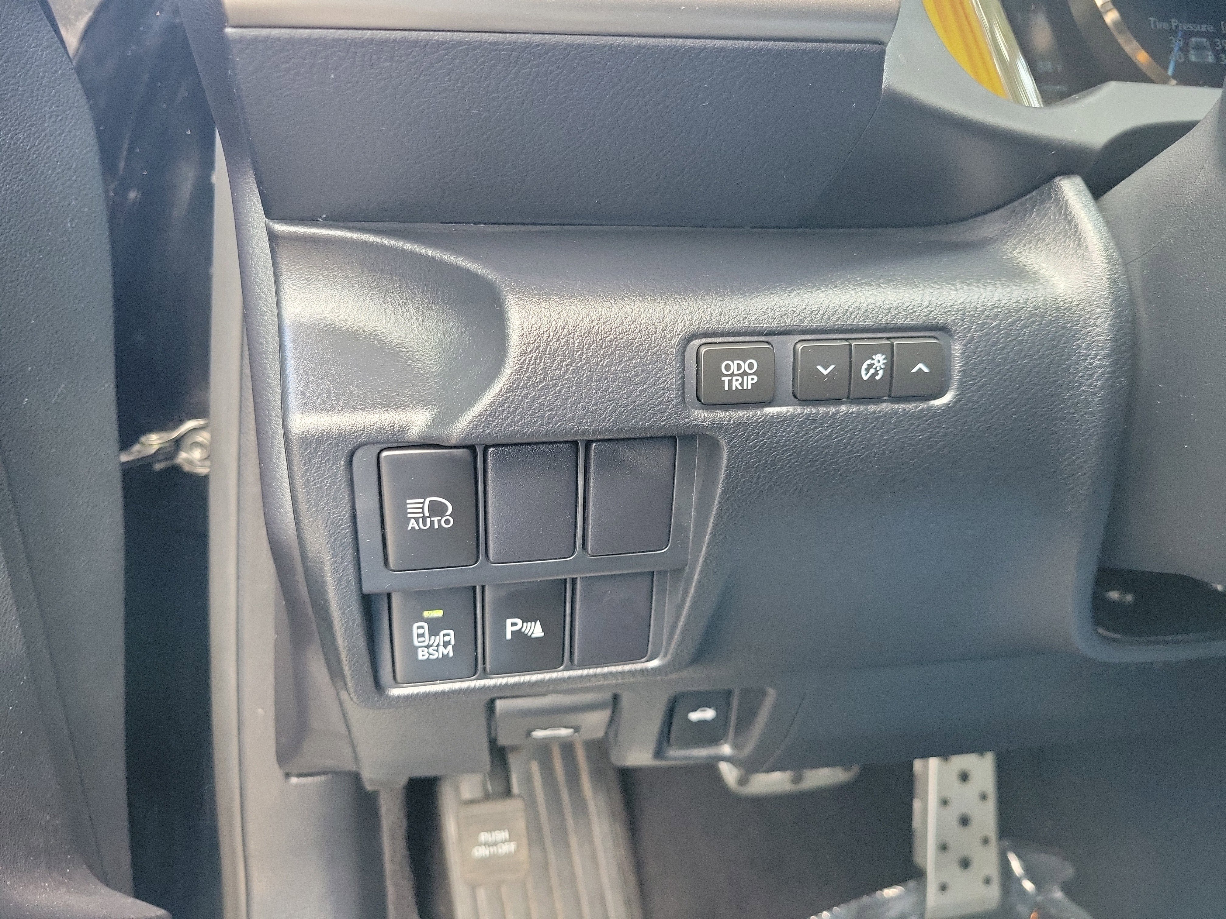 Used 2020 Lexus IS 350 F Sport w/ F Sport Package image 29