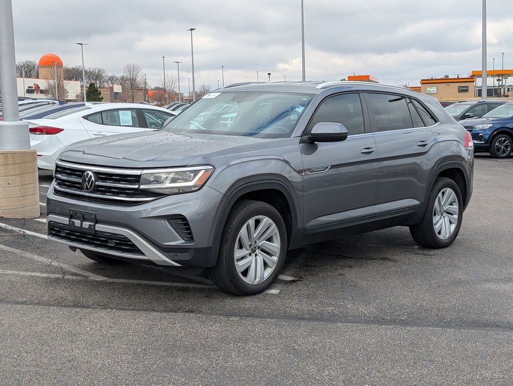 Used 2023 Volkswagen Atlas Cross Sport SE image 3