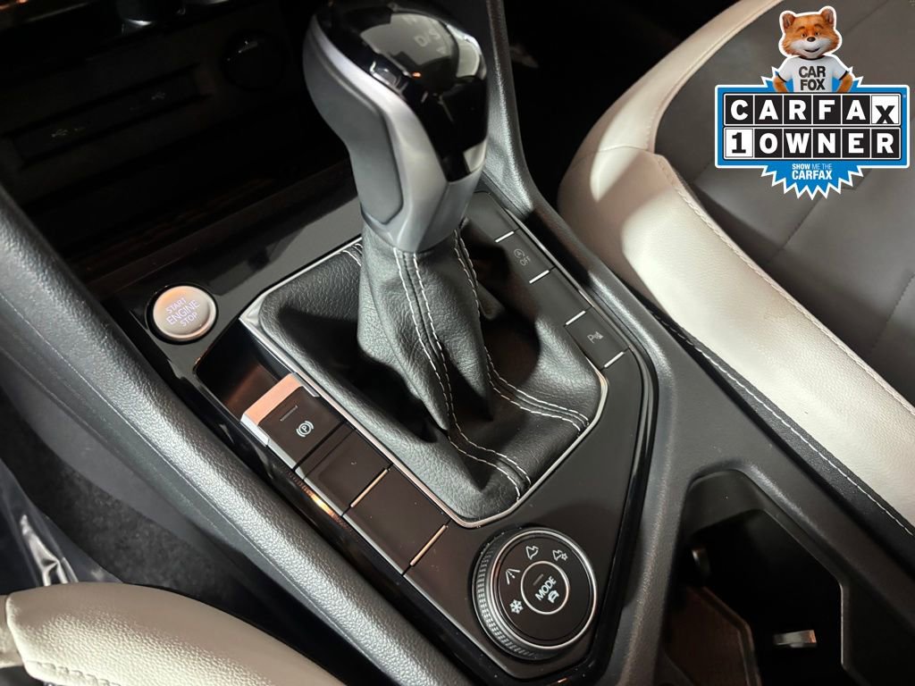 Used 2025 Volkswagen Taos SE AWD/4WD image 23