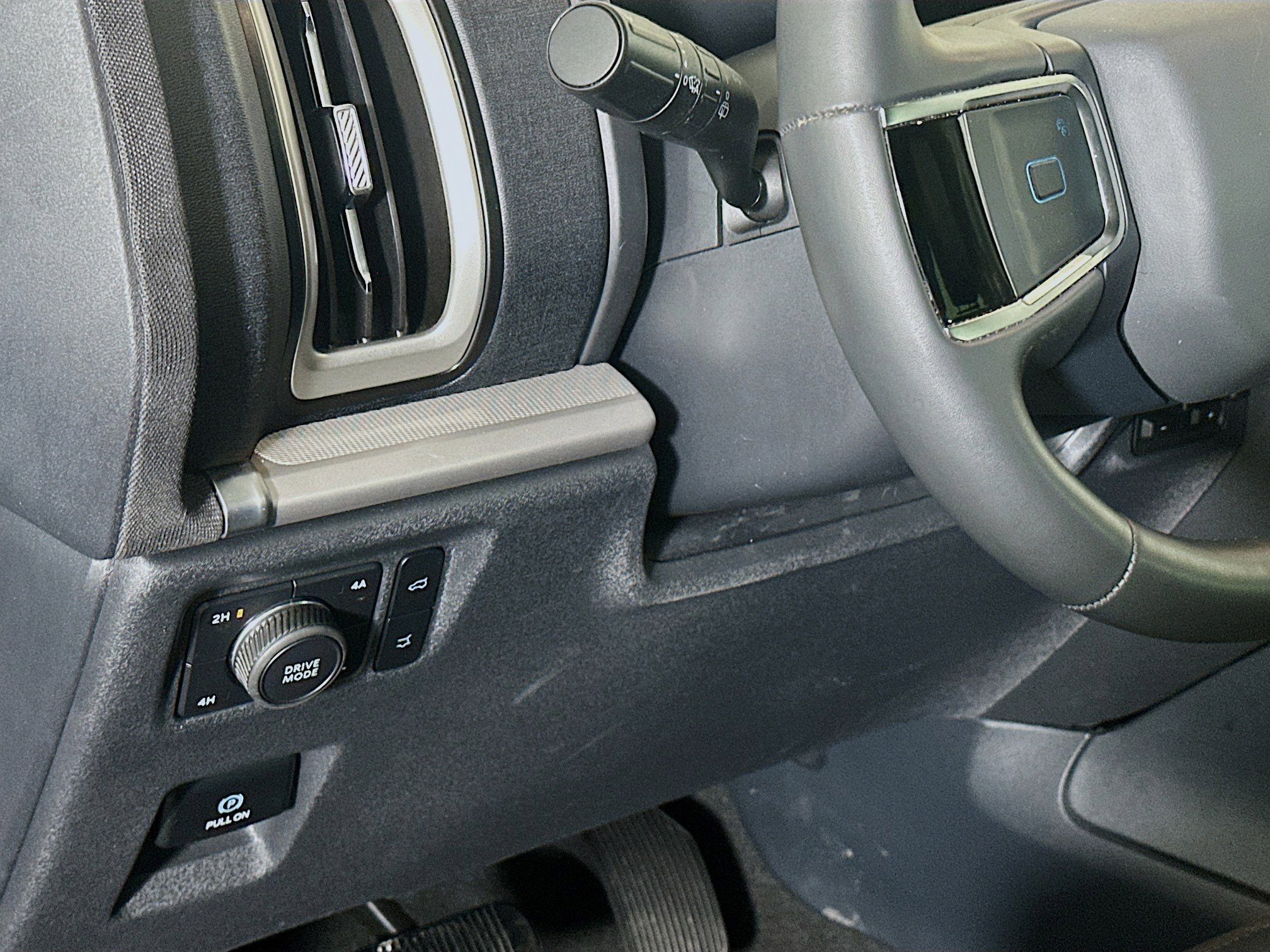 Used 2025 Ford Expedition Max Active AWD/4WD image 17