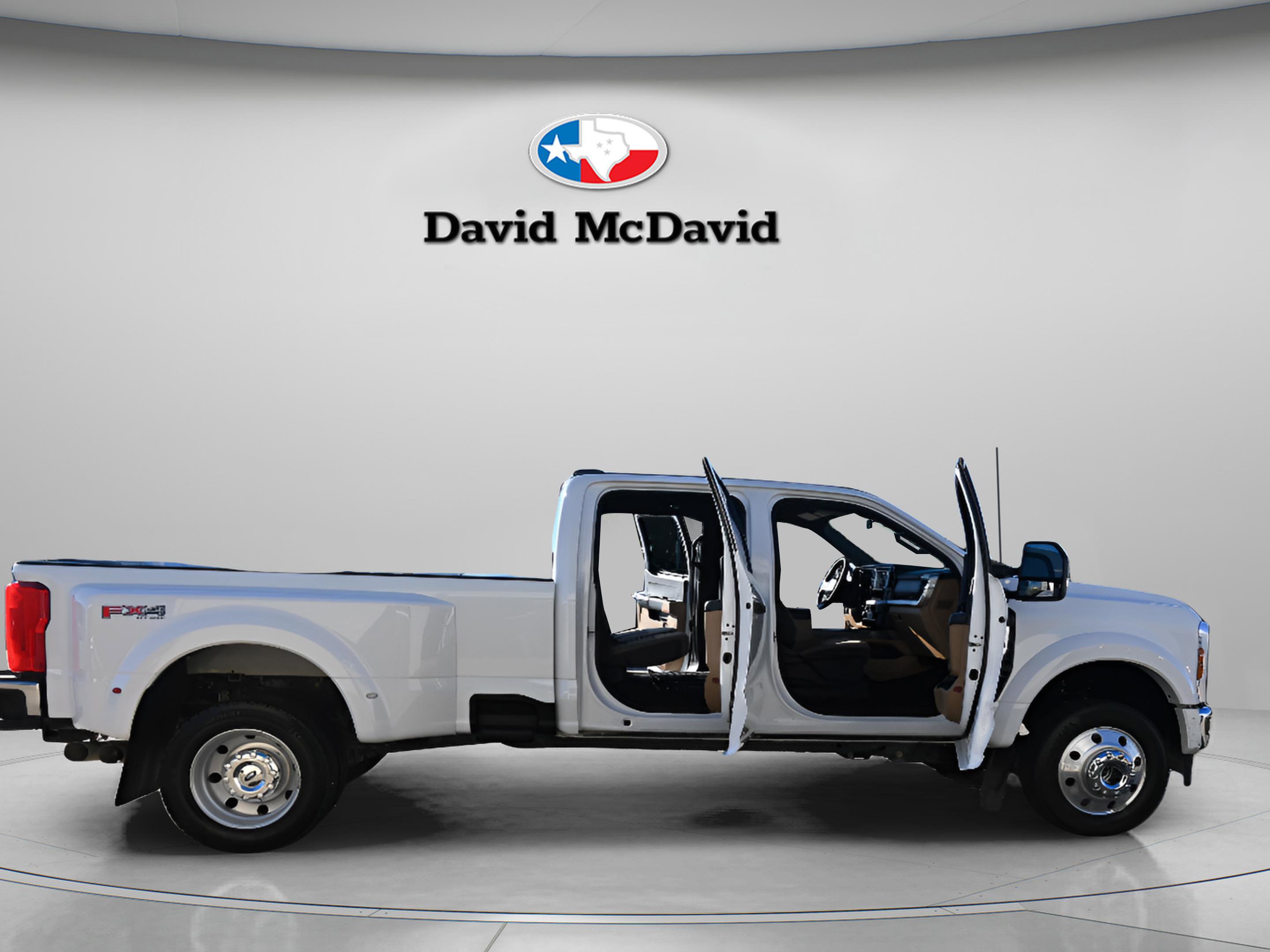 Used 2025 Ford F450 XLT w/ FX4 Off-Road Package AWD/4WD image 35