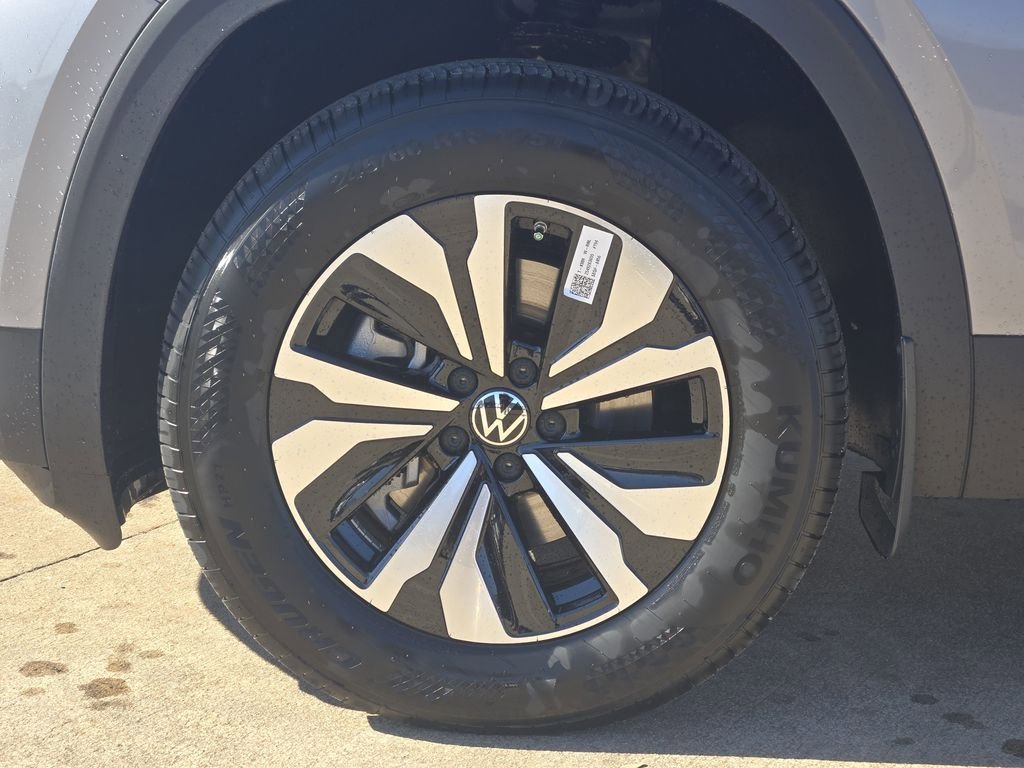 New 2026 Volkswagen Atlas SE FWD image 9