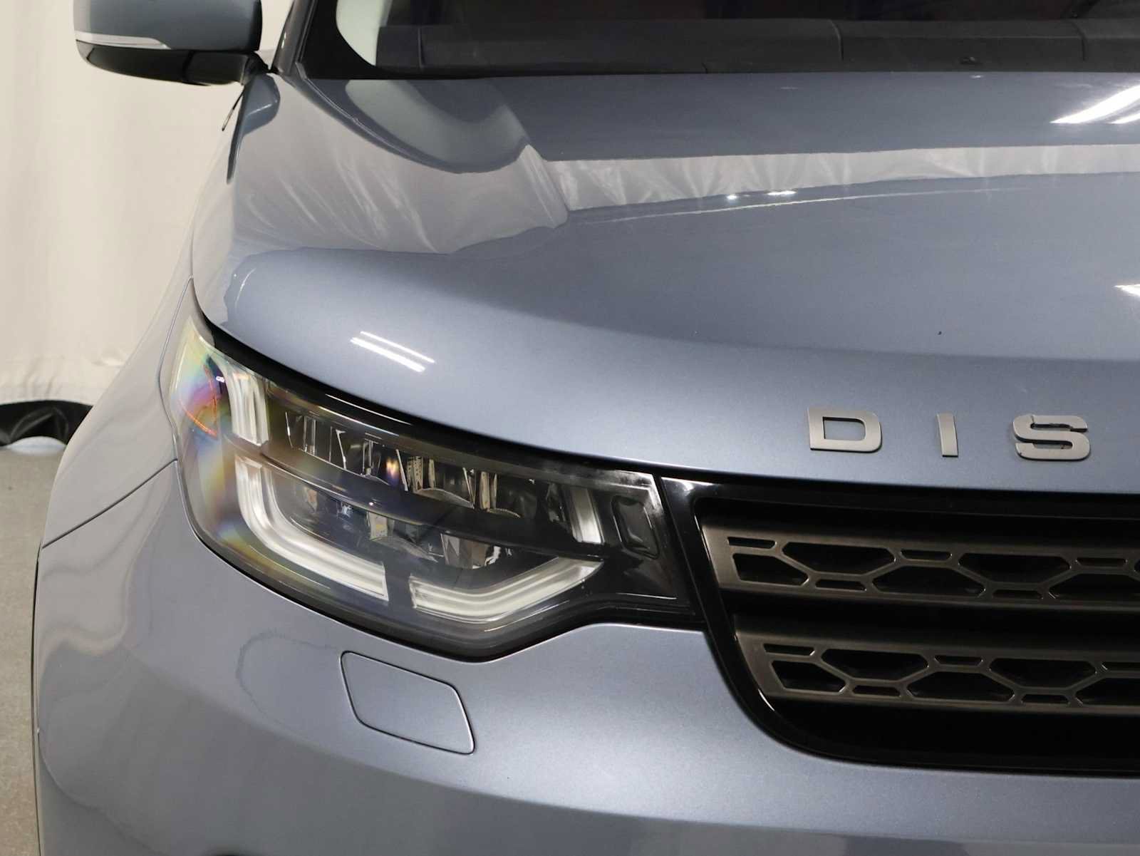 Used 2020 Land Rover Discovery SE AWD/4WD image 15