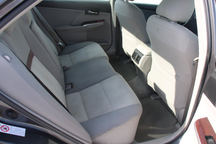 Used 2012 Toyota Camry XLE w/ Convenience Pkg FWD image 16