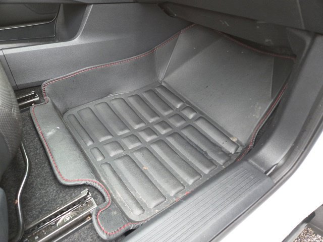 Used 2025 Nissan Rogue SV AWD/4WD image 17