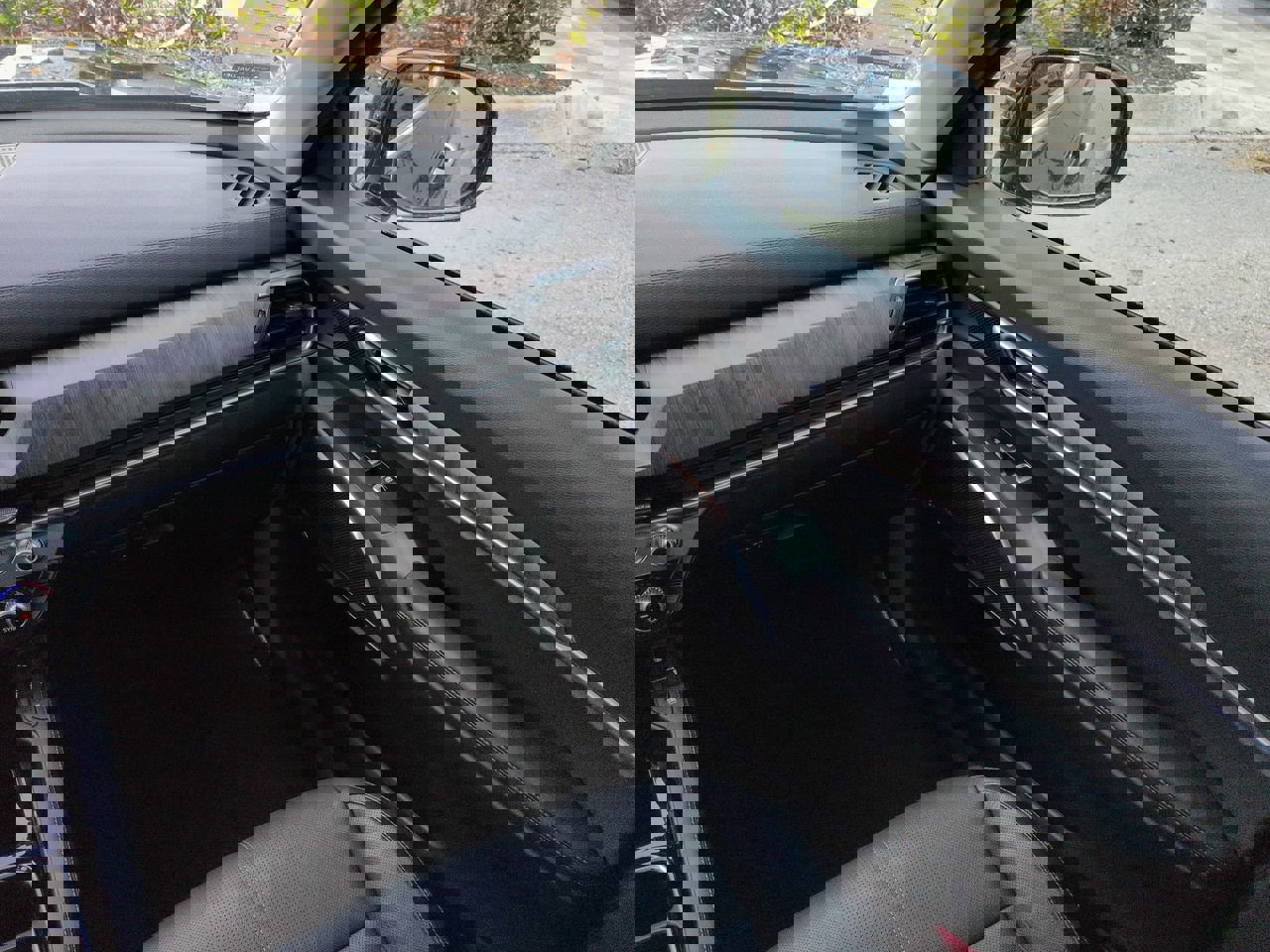 Used 2025 Kia Telluride SX image 17