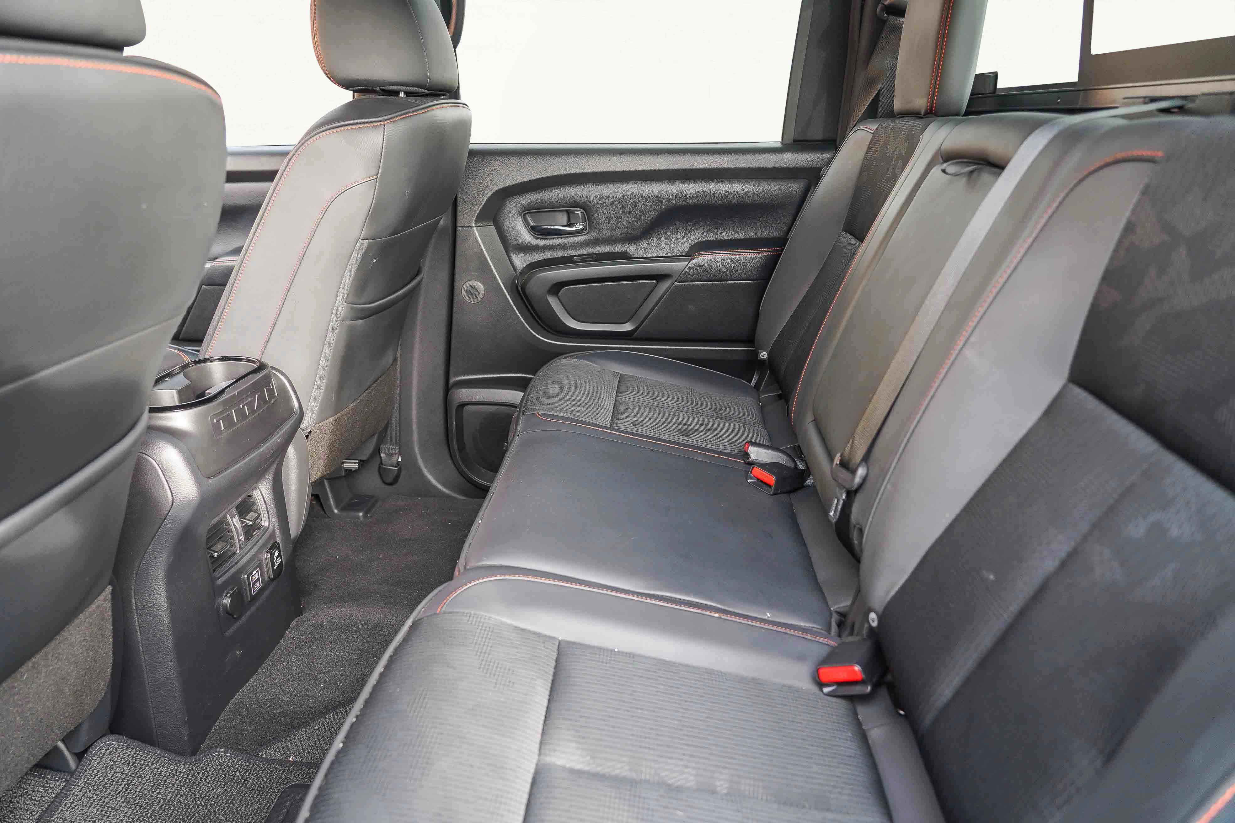 Used 2024 Nissan Titan PRO-4X w/ Pro-4x Utility Package image 24