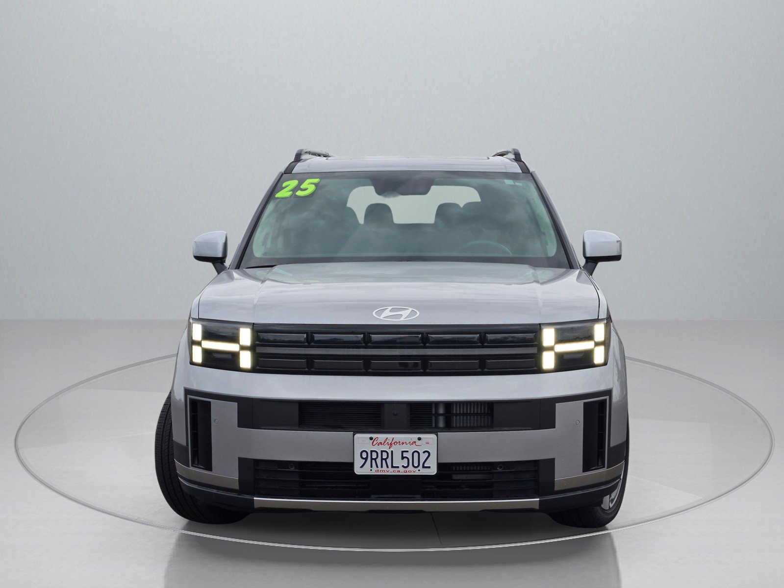 Used 2025 Hyundai Santa Fe Limited image 2