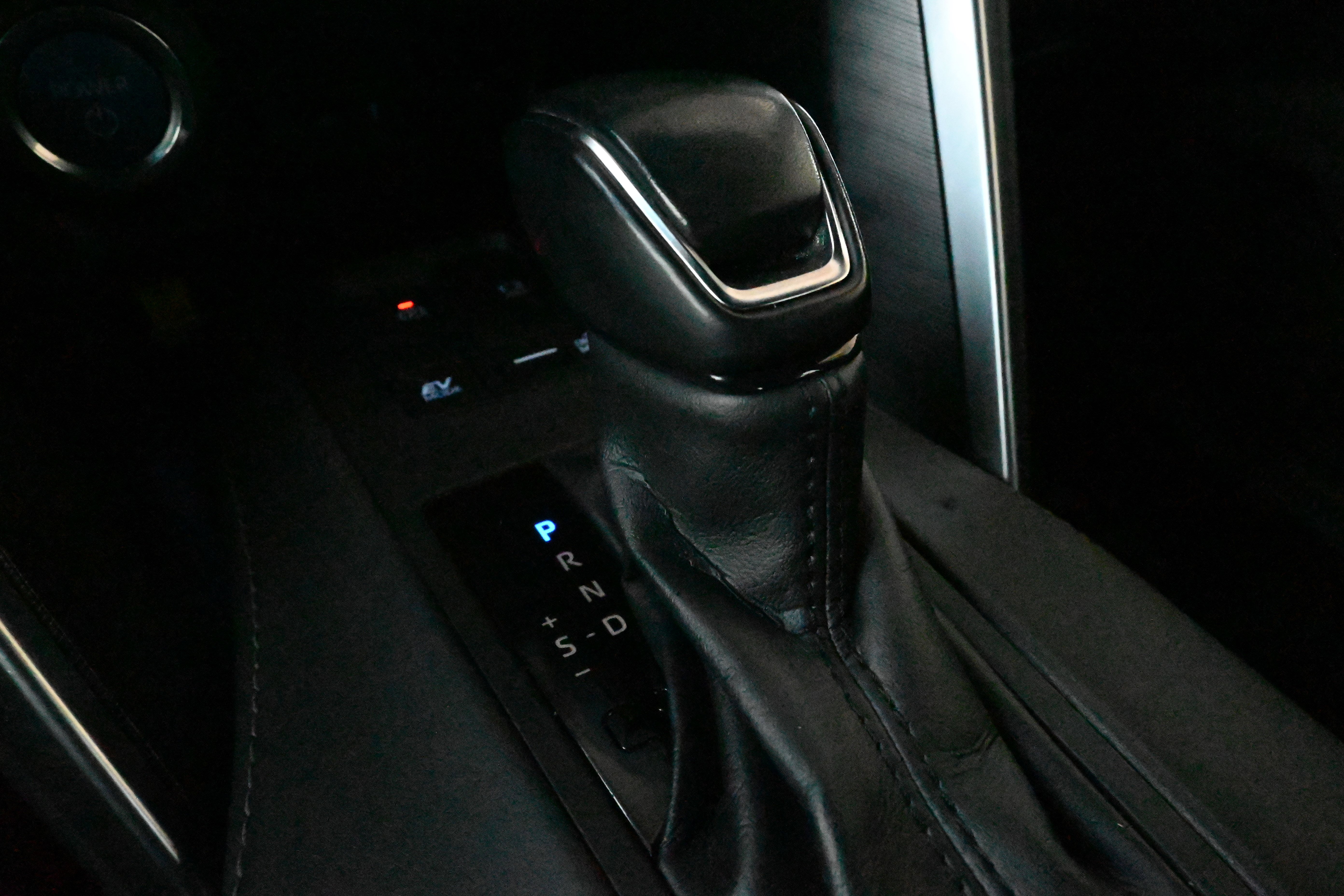 Used 2021 Toyota Venza XLE w/ Softex Package image 26