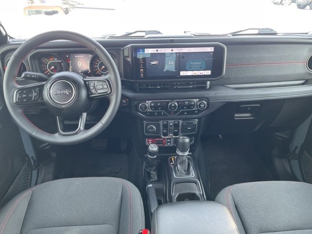 Used 2024 Jeep Wrangler Unlimited Rubicon w/ Convenience Group image 3