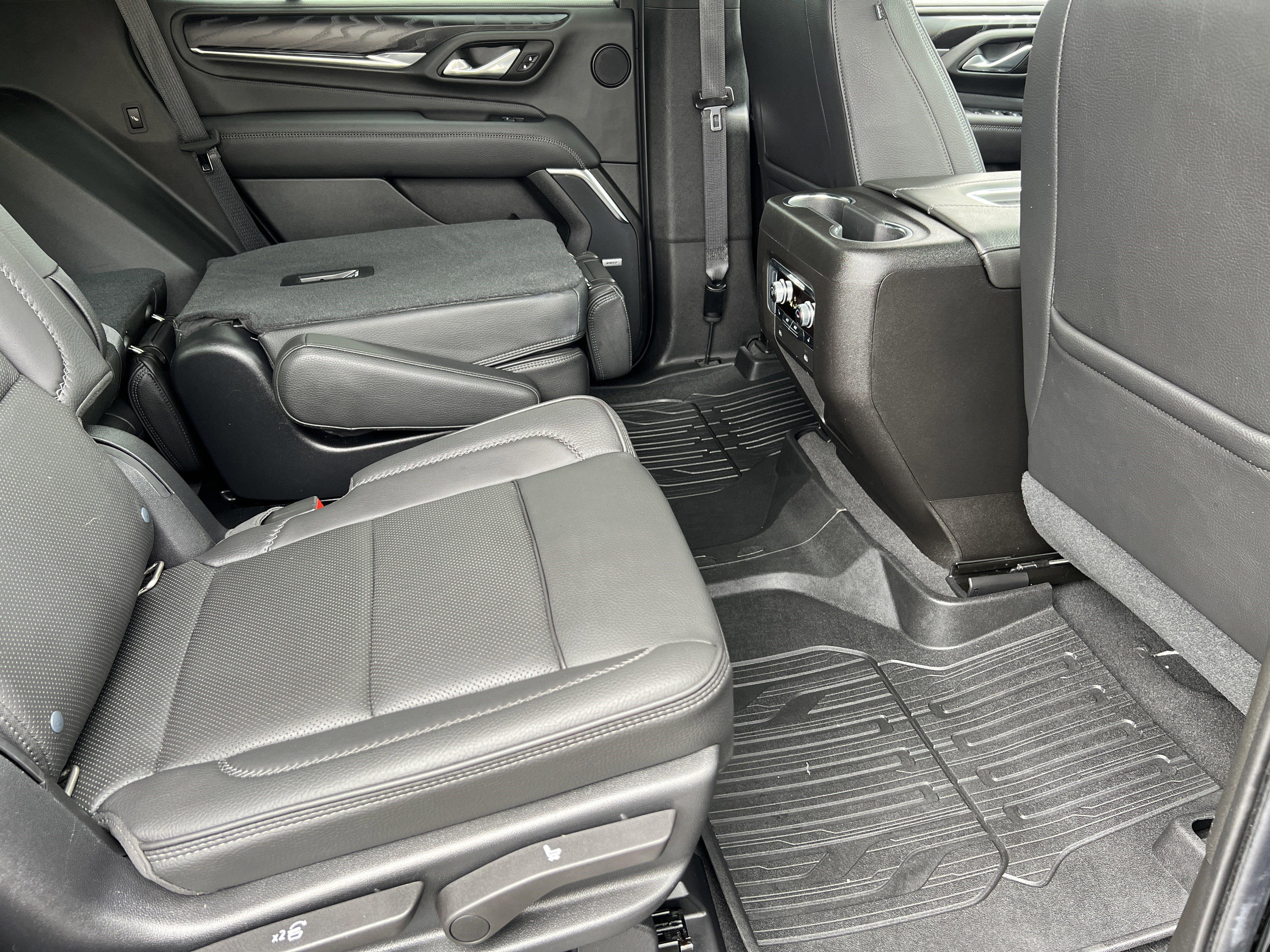 Used 2021 GMC Yukon Denali AWD/4WD image 25
