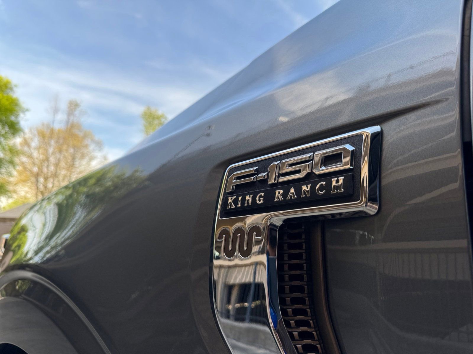 Used 2025 Ford F150 King Ranch w/ FX4 Off-Road Package image 17