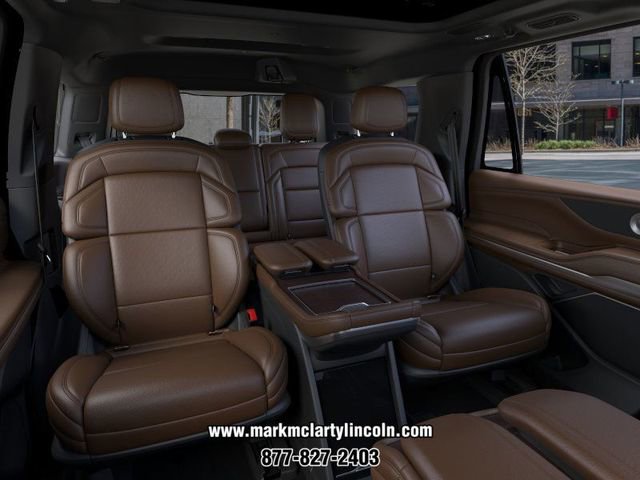 New 2025 Lincoln Navigator Reserve AWD/4WD image 11