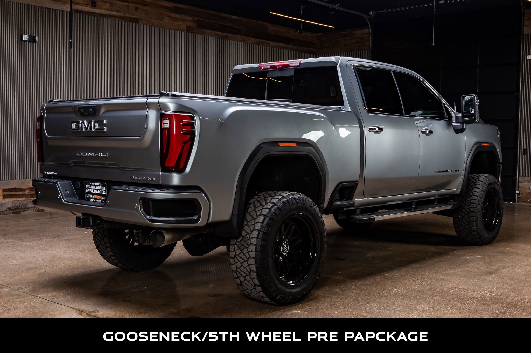 Used 2024 GMC Sierra 3500 Denali w/ Denali Reserve Package image 9