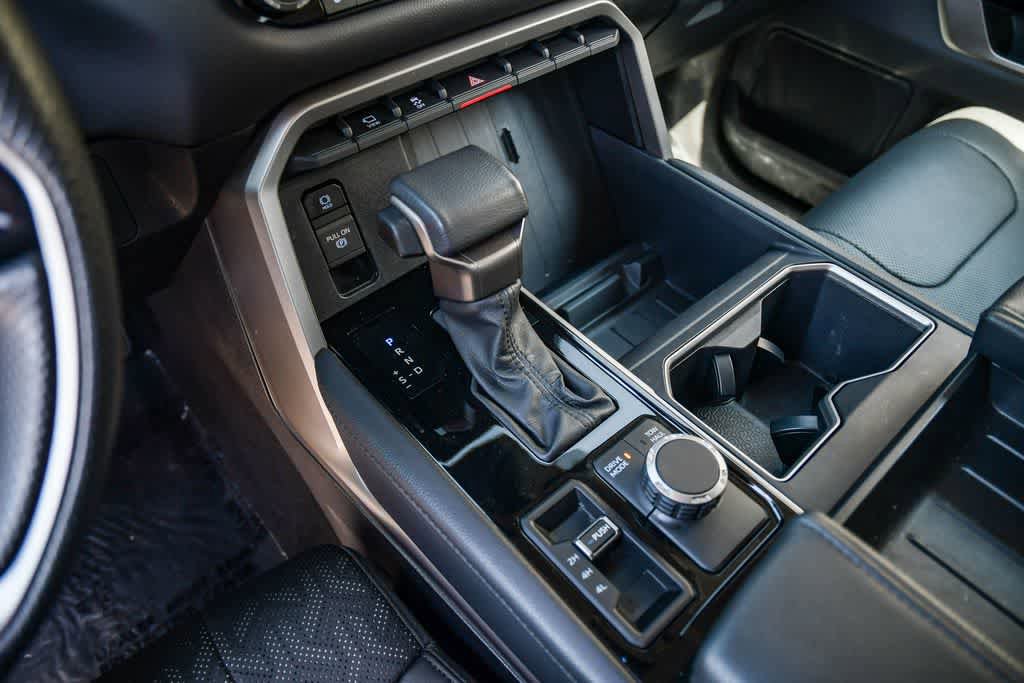 Used 2024 Toyota Tundra Limited AWD/4WD image 19