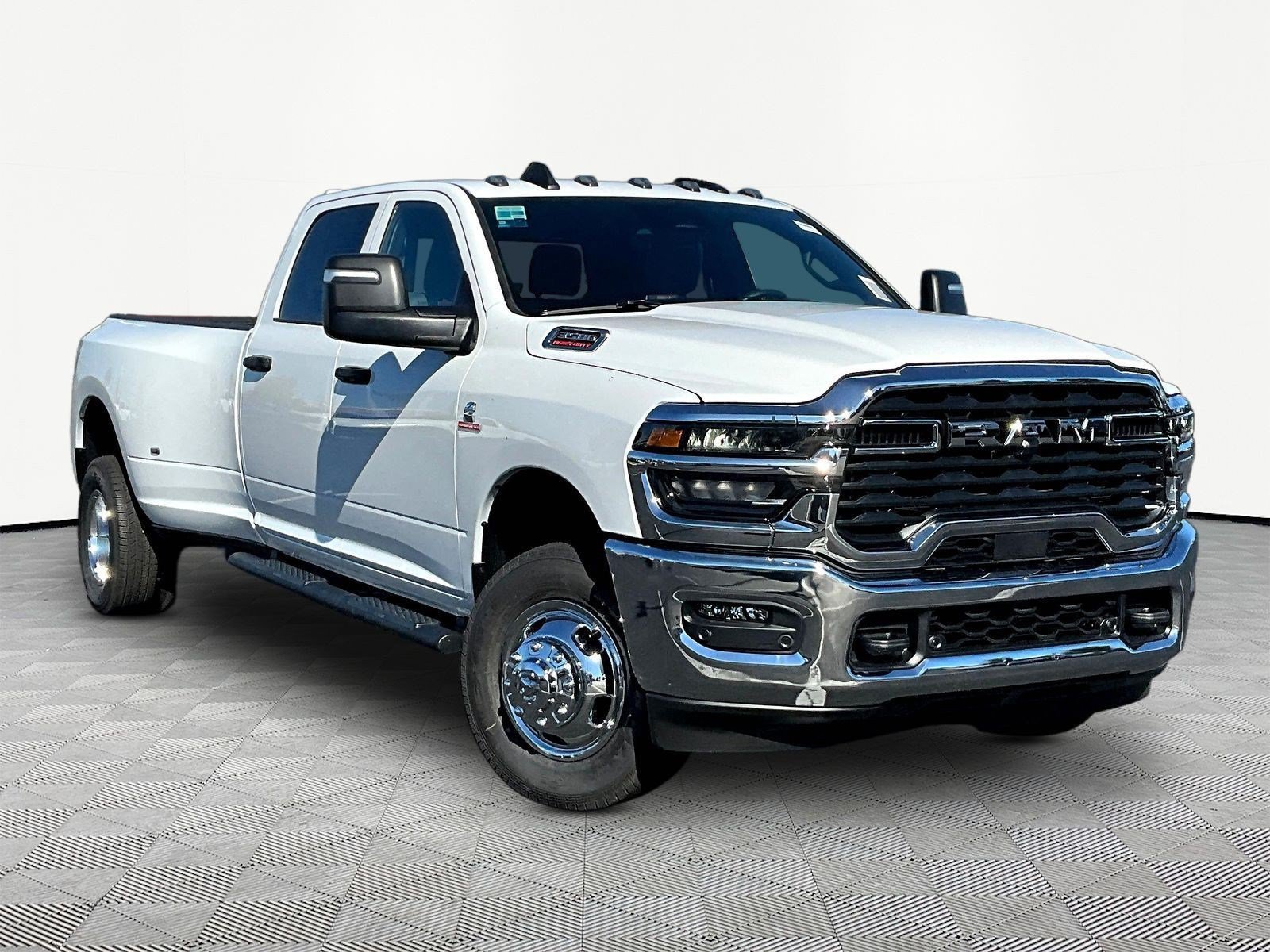 New 2027 RAM 3500 Tradesman AWD/4WD image 2