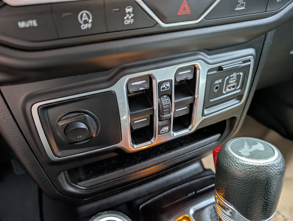 Used 2021 Jeep Wrangler Unlimited Sport image 30