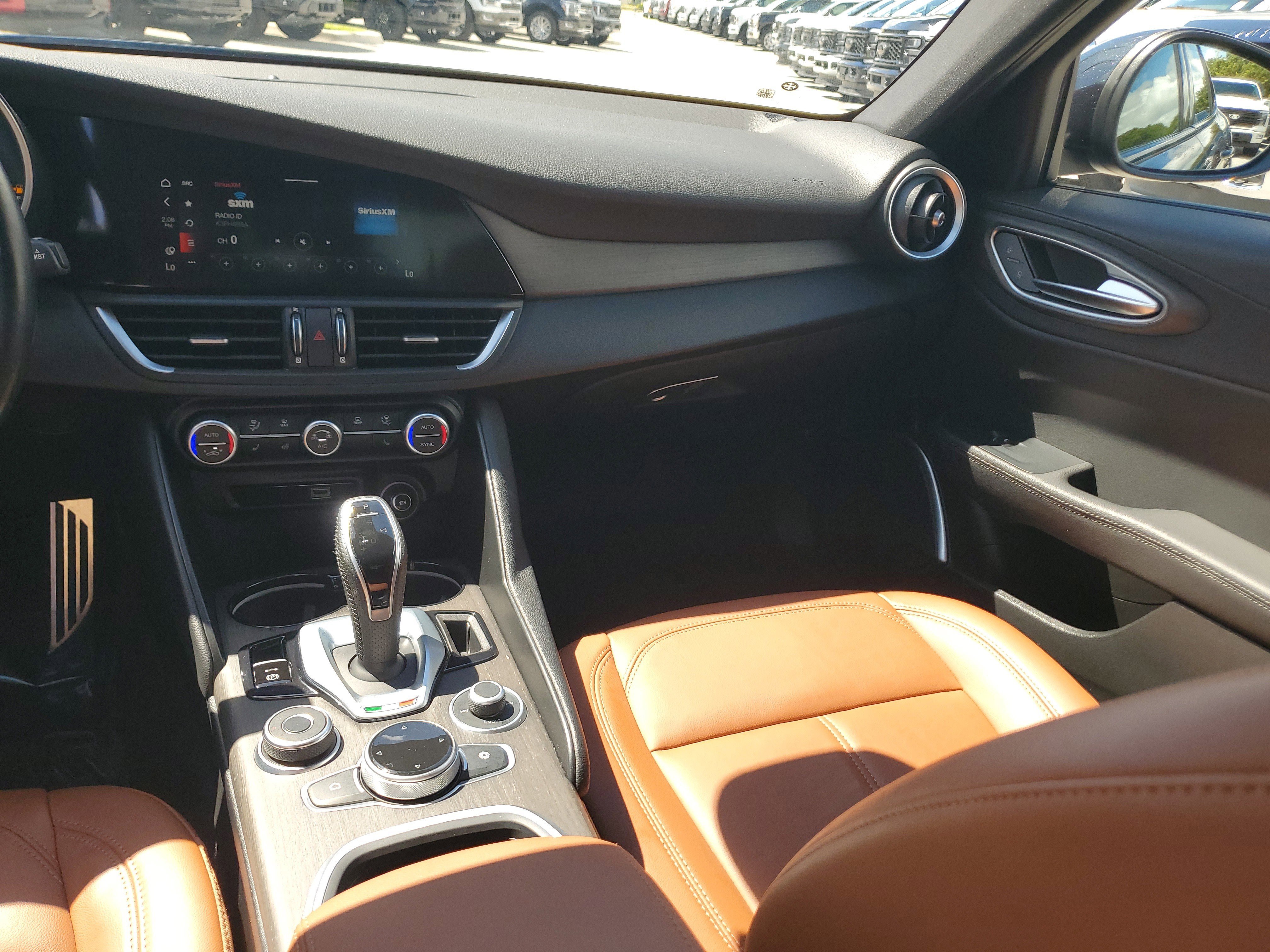 Used 2022 Alfa Romeo Giulia Ti w/ Active Assist Plus Package image 15