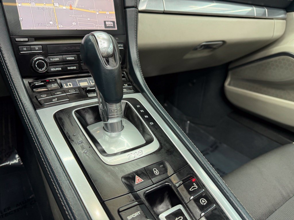 Used 2018 Porsche 718 Boxster RWD image 26