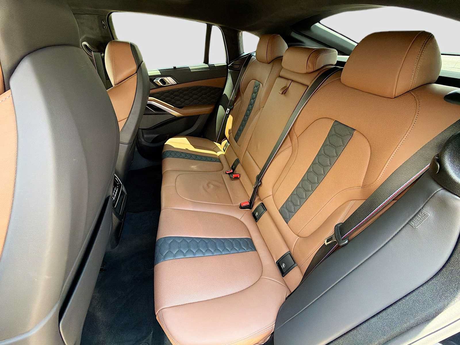 Used 2022 BMW X6 M w/ Competition Package AWD/4WD image 15