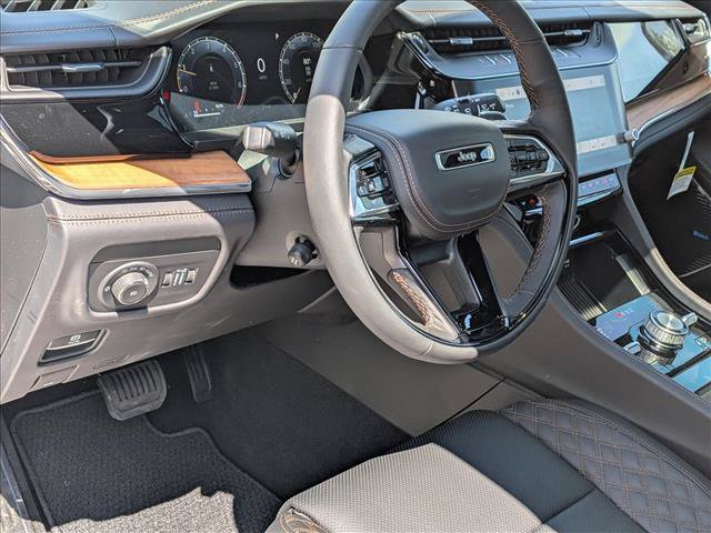 New 2026 Jeep Grand Cherokee Summit AWD/4WD video 3