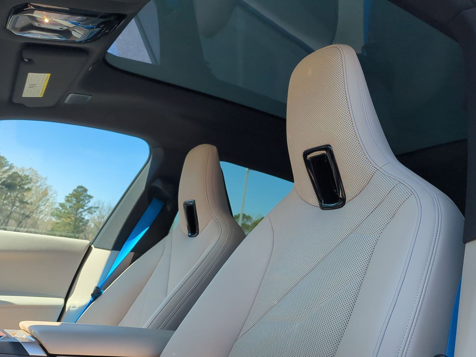 Certified 2023 BMW iX M60 w/ Executive Package image 16