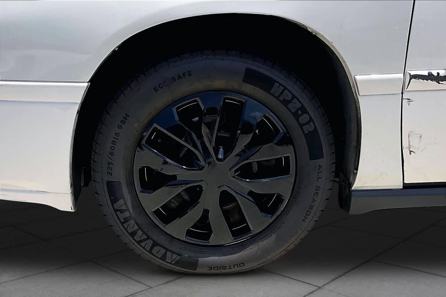 Used 2004 Chevrolet Impala FWD image 9