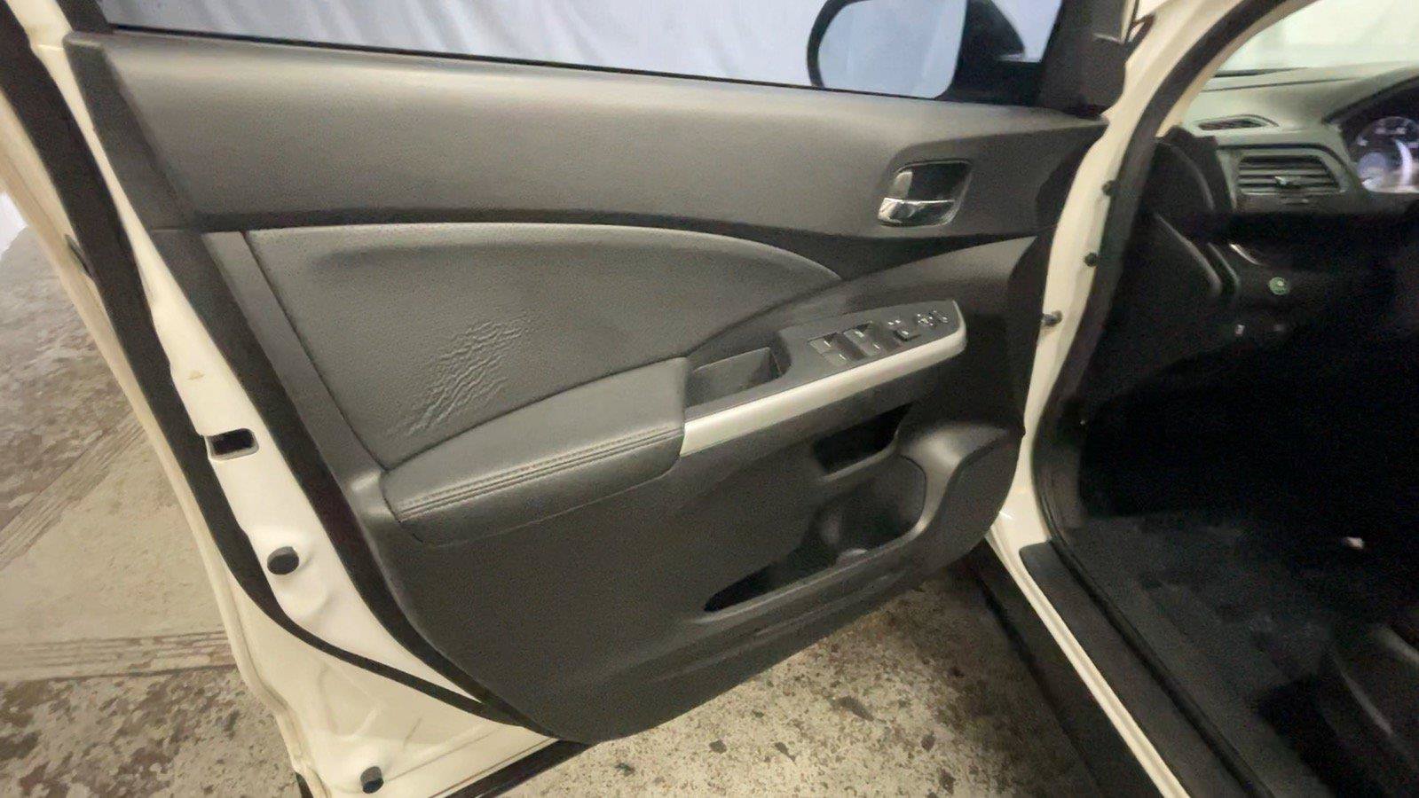 Used 2016 Honda CR-V EX-L image 29