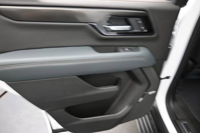 Used 2026 GMC Yukon AT4 w/ AT4 Premium Plus Package AWD/4WD image 24