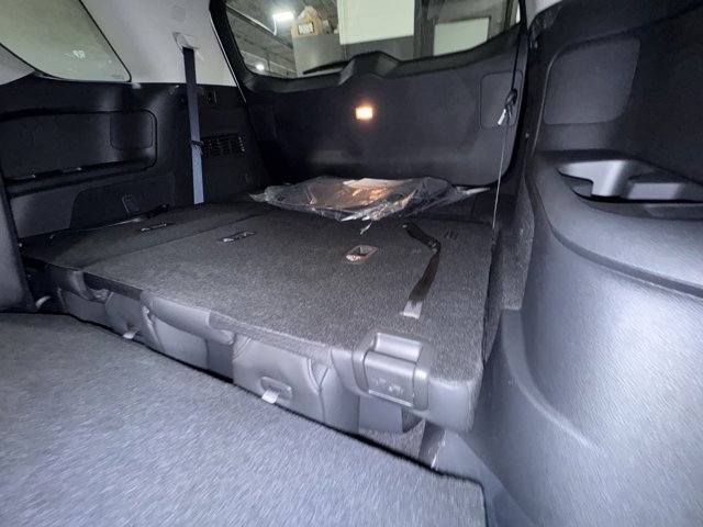 New 2025 Nissan Pathfinder SL image 16