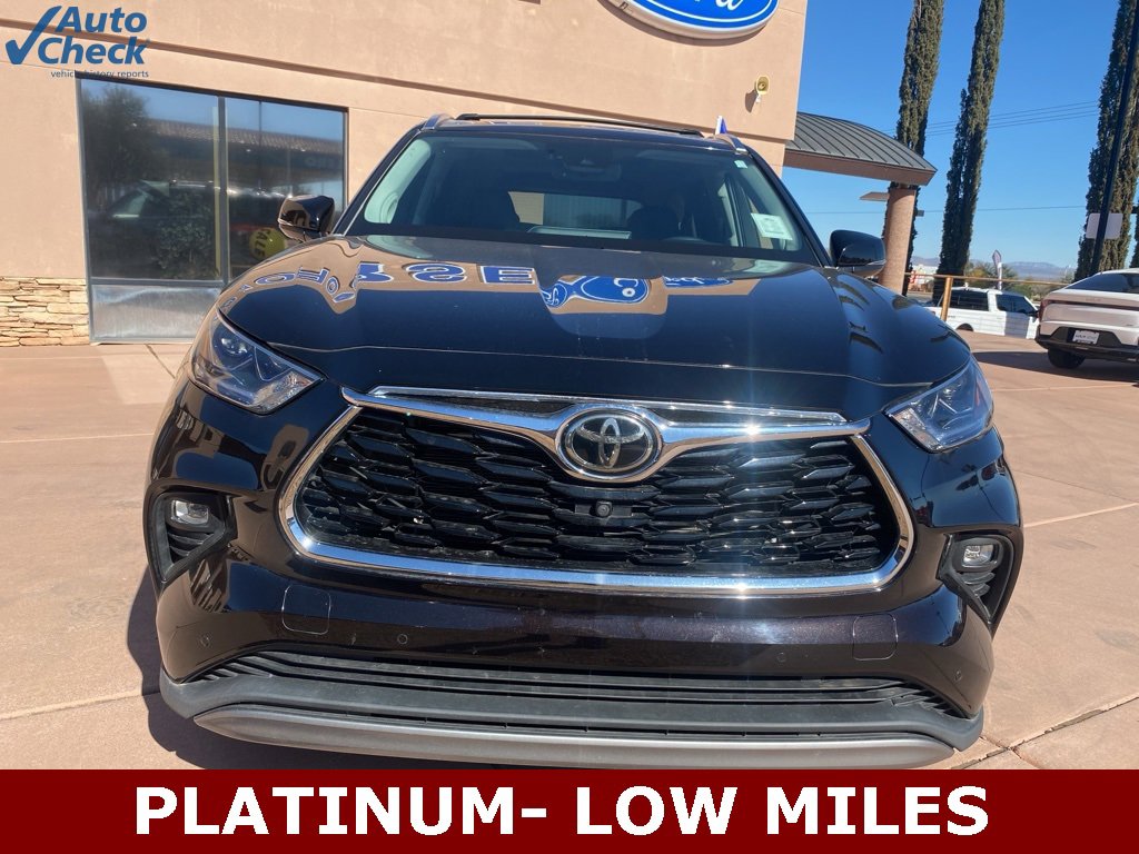 Used 2022 Toyota Highlander Platinum image 12