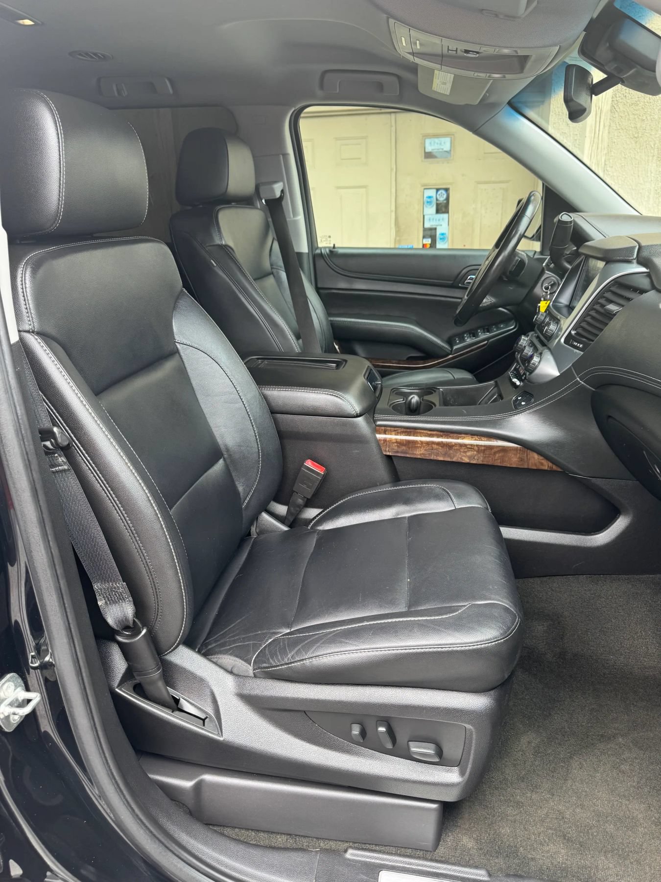 Used 2018 Chevrolet Suburban LT AWD/4WD image 9