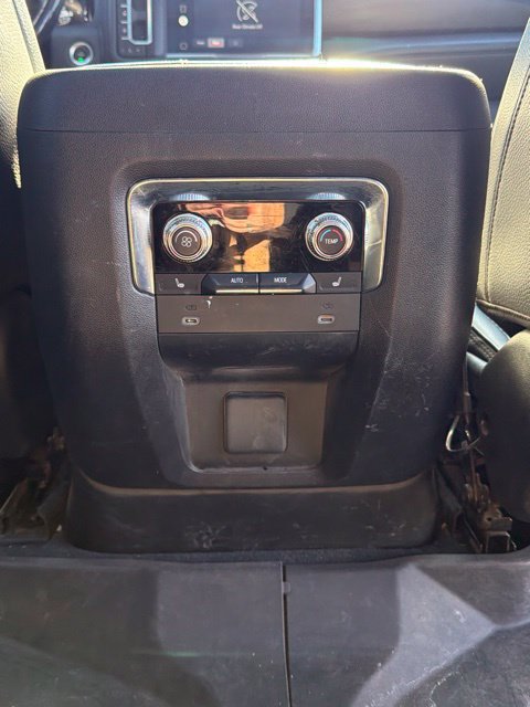Used 2022 GMC Yukon Denali w/ Max Trailering Package AWD/4WD image 9